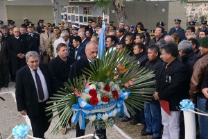 acto malvinas comodoro2