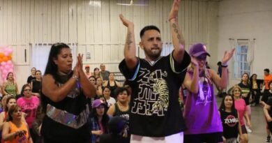 Realizan Master Class de Zumba en José San Martín