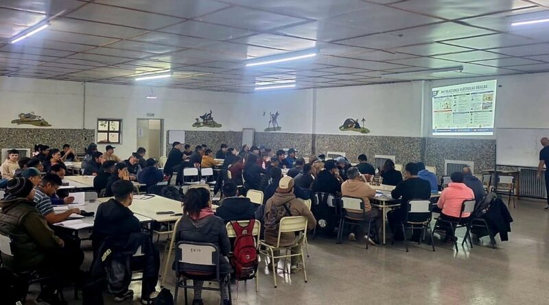 Más de 300 personas se inscribieron en cursos gratuitos de oficios en Trevelin