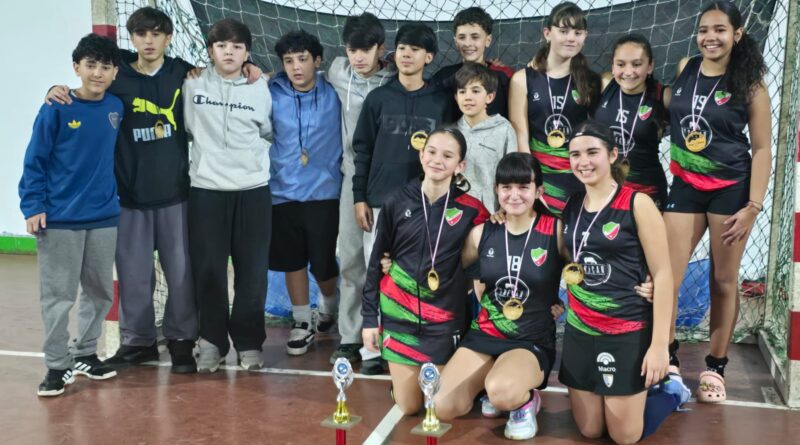 Trevelin campeón en el Regional de Hockey