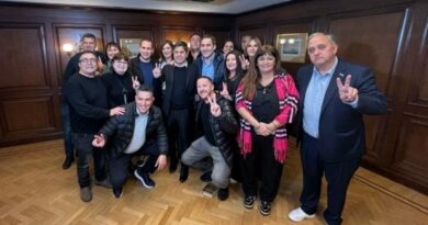 El PJ Chubut se reunió con Axel Kicilof para debatir el presente y el futuro del movimiento peronista