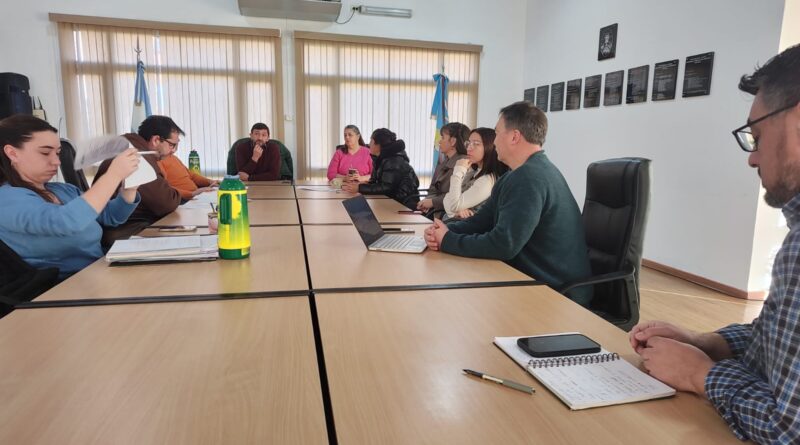 Héctor “Cano” Ingram se reunió con Concejales para analizar la actualidad del municipio