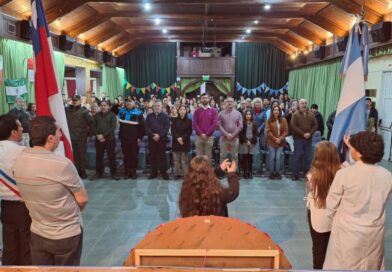 Trevelin conmemoró la Independencia de Bolivia y el intendente Ingram destacó el aporte de la comunidad boliviana
