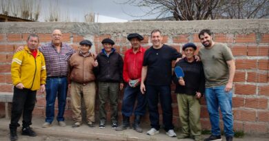 Luque se reunió con vecinos en Tecka: “En el interior de Chubut es donde más se sufre la falta de oportunidades”